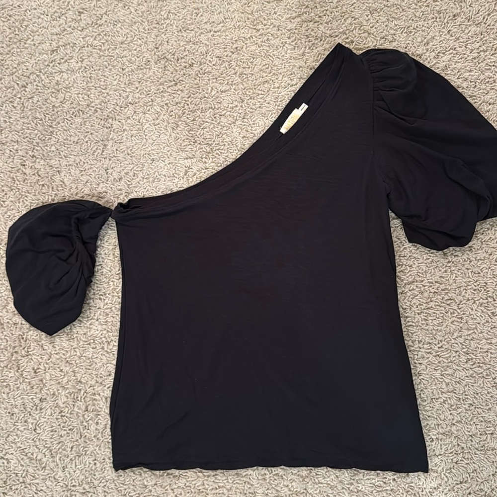 NATION ltd one sleeve top